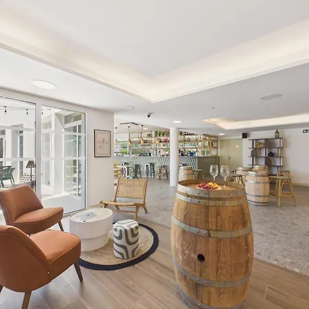 Apartment Le Barrel - Pour 3 - Piscine Commune Biscarrosse