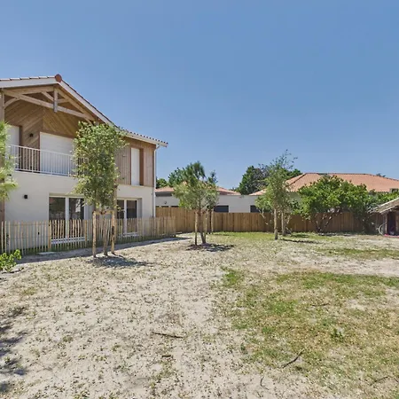 Apartment Le Barrel - Pour 3 - Piscine Commune Biscarrosse